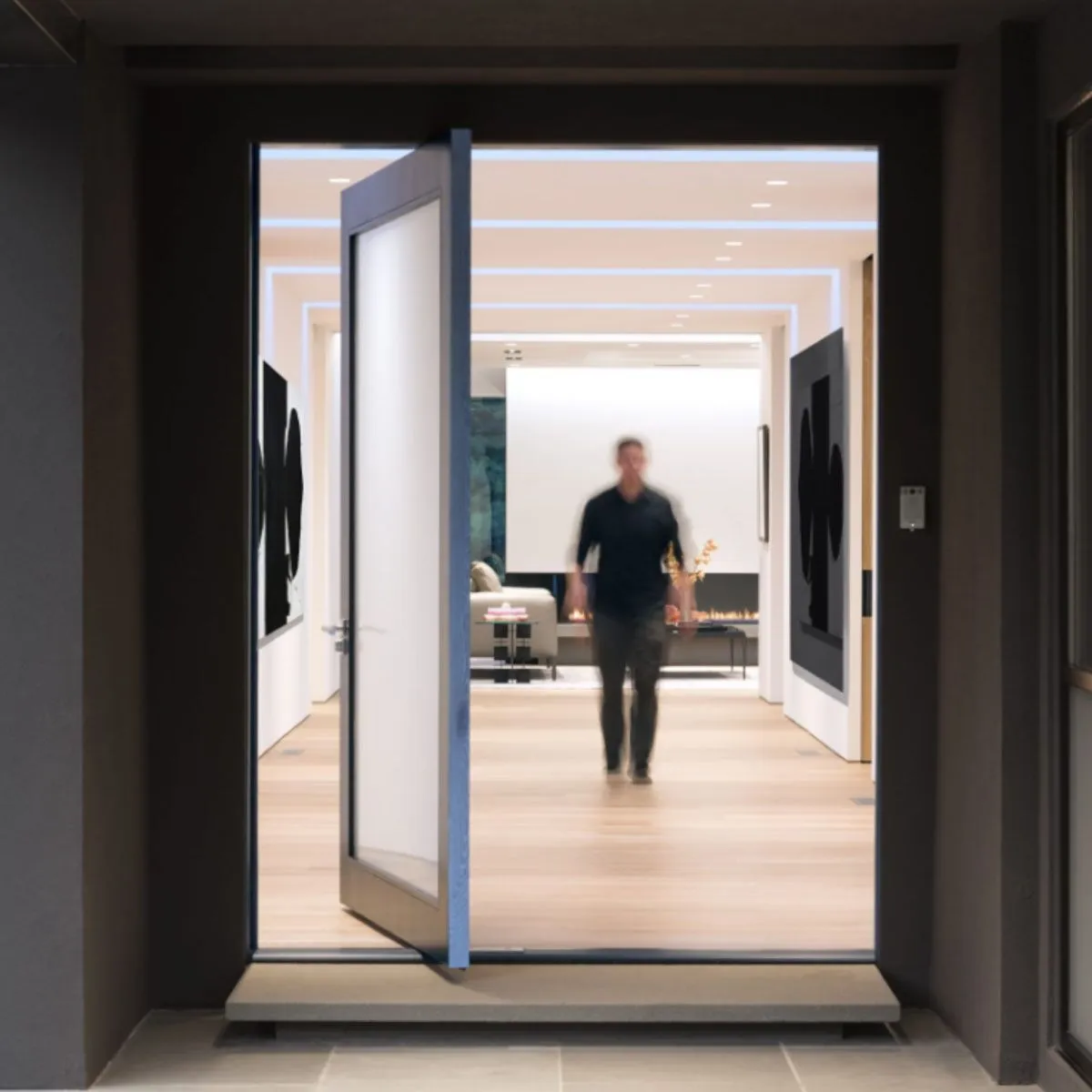 The Glass - Image 4