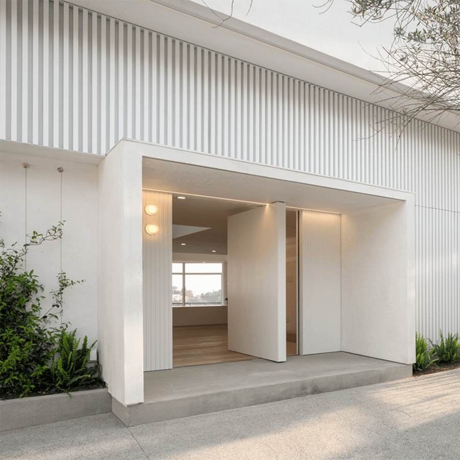 Apply Your <br>Own Face - Image 4